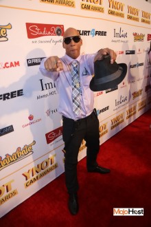ynotcams2018_redcarpet188 